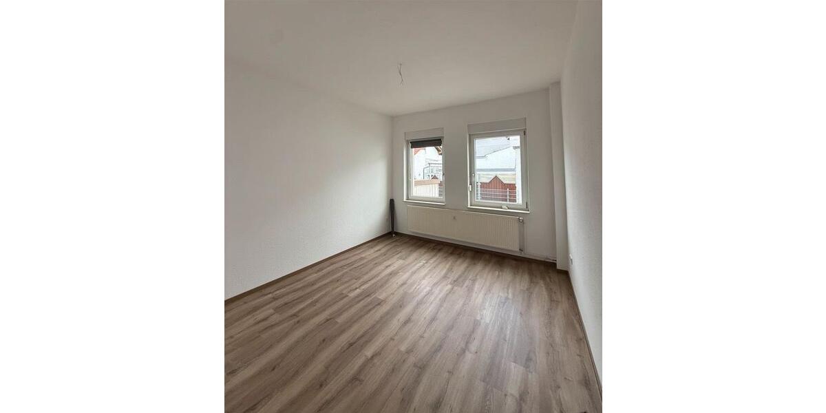 Erdgeschoßwohnung Groß-Zimmern Zimmern - 4 Zimmer, 130 m&sup2;, 1.400&euro; | Angebot:25632152