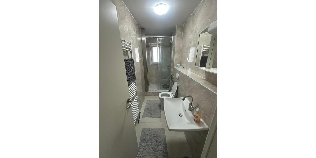 Wohnen auf Zeit Mannheim Herzogenried - 9 Zimmer, 70 m&sup2;, 300&euro; | Angebot:26671207