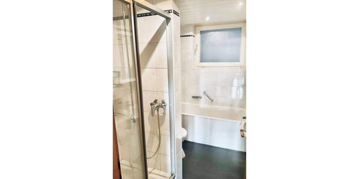 Etagenwohnung Alfeld - 3 Zimmer, 122 m&sup2;, 775&euro; | Angebot:25654261