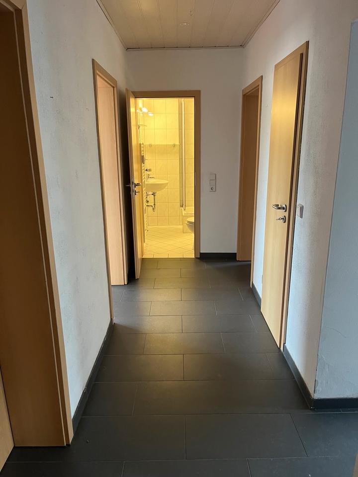Helle 3,5 Zimmer Wohnung