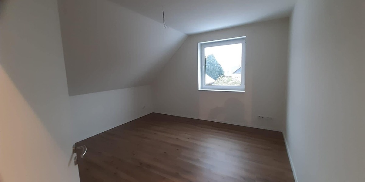 ***3 Zimmer Dachgeschosswohnung*** - Dachgeschoßwohnung Westoverledingen Flachsmeer | Angebot:24822063