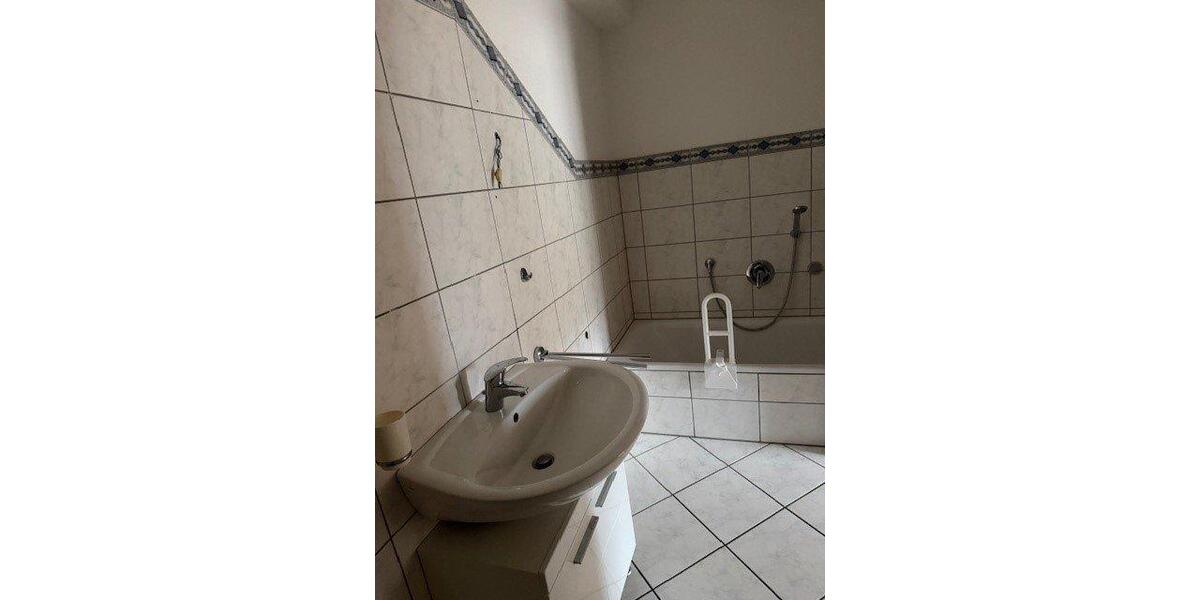 Erdgeschoßwohnung Bad Lippspringe - 2 Zimmer, 82 m&sup2;, 700&euro; | Angebot:26260514