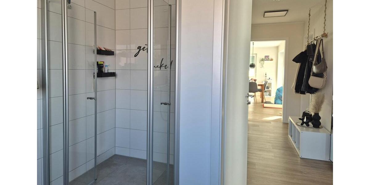Etagenwohnung Esens - 3 Zimmer, 90 m&sup2;, 1.180&euro; | Angebot:26129699
