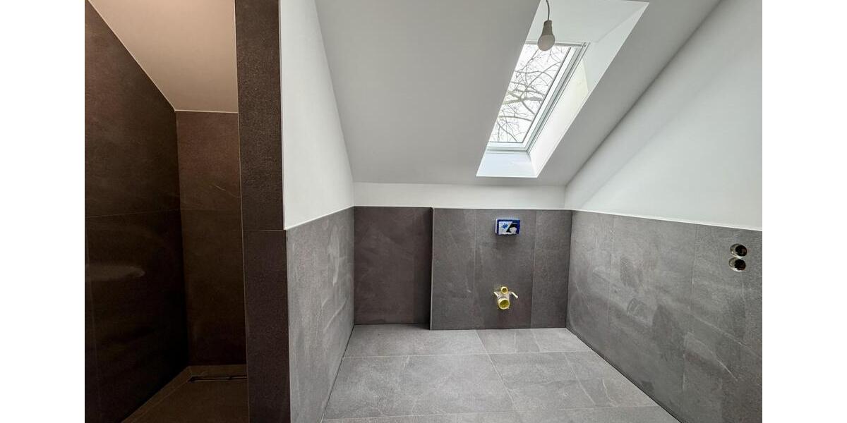 Dachgeschoßwohnung Papenburg - 3 Zimmer, 83 m&sup2;, 1.090&euro; | Angebot:26029987