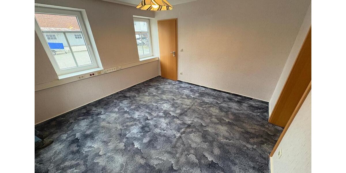 Einfamilienhaus Einbeck - 5 Zimmer, 120 m&sup2;, 999&euro; | Angebot:24763868