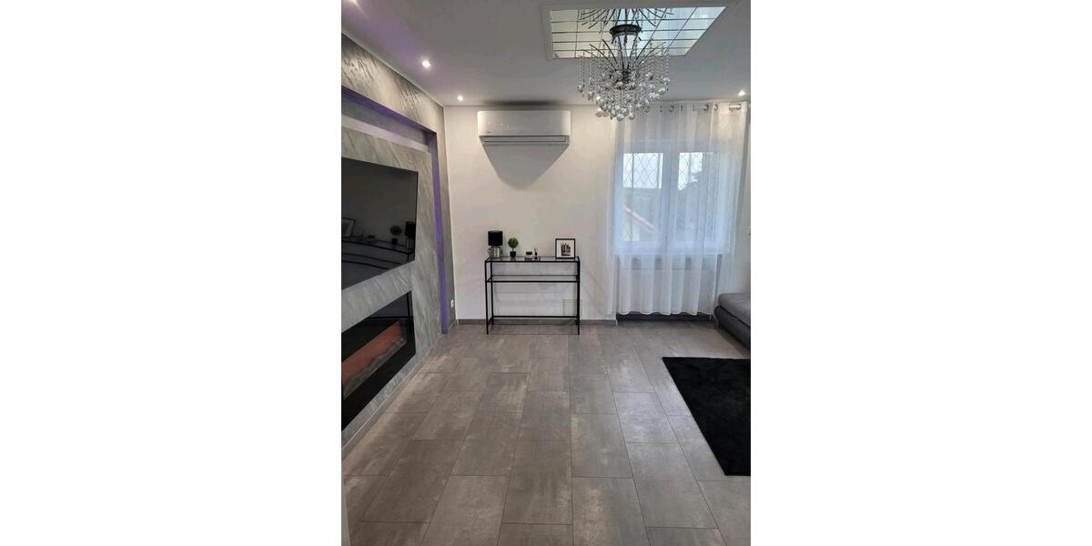 Dachgeschoßwohnung Bretten - 4 Zimmer, 105 m&sup2;, 1.250&euro; | Angebot:24630747