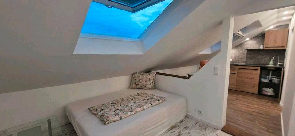 Dachgeschoßwohnung Hügelsheim - 1 Zimmer, 20 m&sup2;, 650&euro; | Angebot:26637758