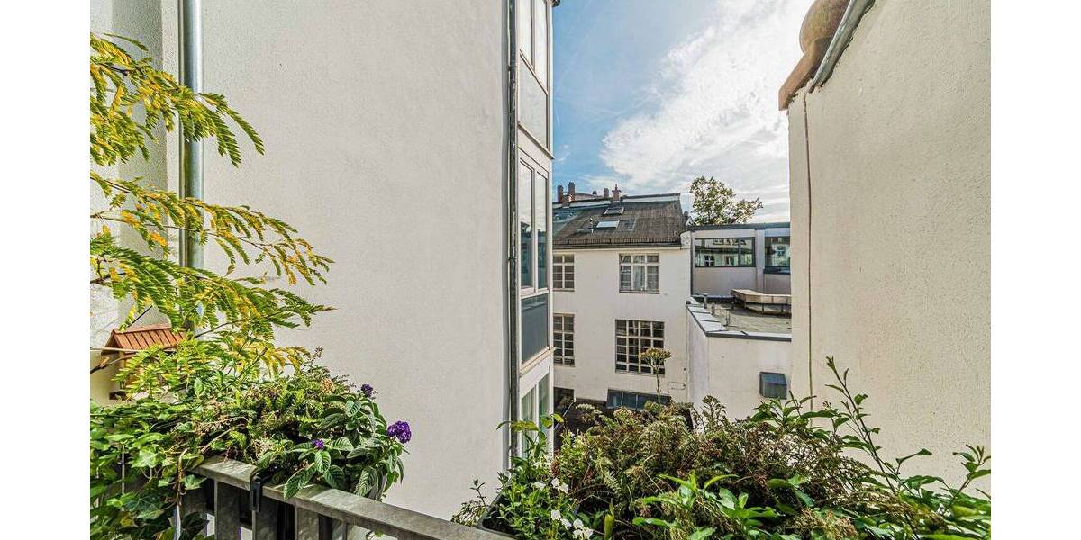 Etagenwohnung Frankfurt am Main Sachsenhausen - 2 Zimmer, 56 m&sup2;, 2.090&euro; | Angebot:26824536