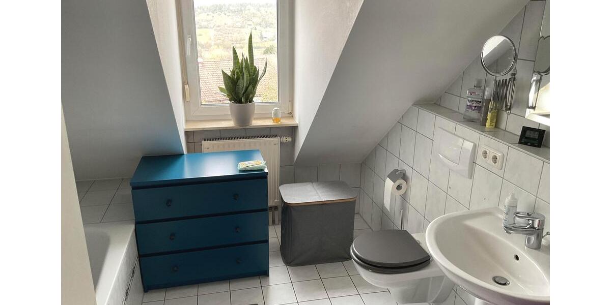 Dachgeschoßwohnung Münnerstadt - 3.5 Zimmer, 130 m&sup2;, 850&euro; | Angebot:26261319