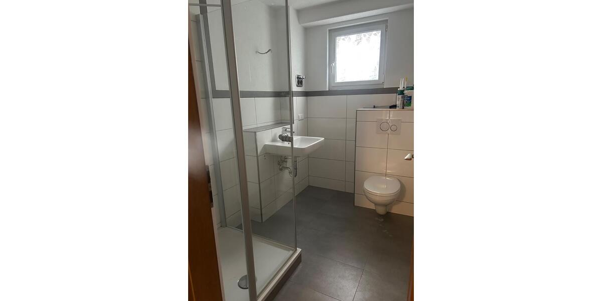 Erdgeschoßwohnung Karlsruhe Knielingen - 1 Zimmer, 16 m&sup2;, 450&euro; | Angebot:25022214