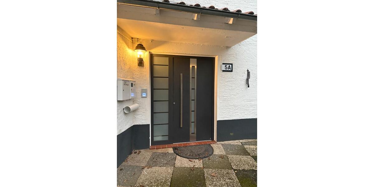 5-Zimmer-Wohnung inkl. Küche, 2 Badezimmer, Terrasse 5 zimmer