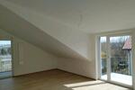Dachgeschoßwohnung Kempten (Allgäu) Auf der Halde - 2 Zimmer, 75 m&sup2;, 1.050&euro; | Angebot:26323436
