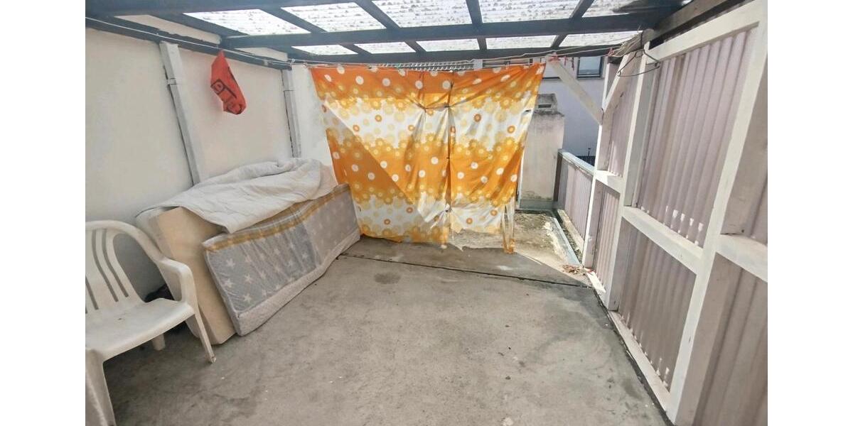 Wohnen auf Zeit Geldersheim - 8 Zimmer, 150 m&sup2;, 350&euro; | Angebot:26303500