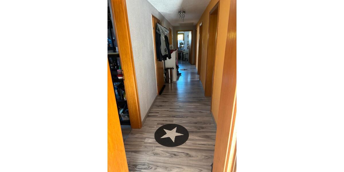 Dachgeschoßwohnung Bergneustadt - 3 Zimmer, 72 m&sup2;, 600&euro; | Angebot:26478513