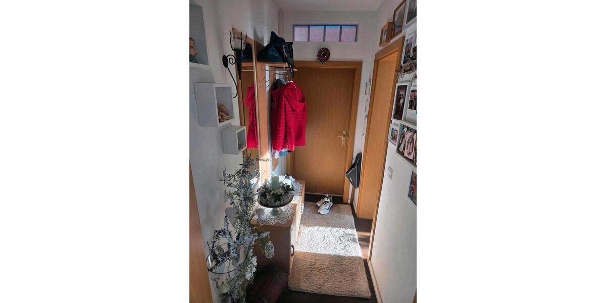 Etagenwohnung Staßfurt - 2 Zimmer, 63 m&sup2;, 303&euro; | Angebot:26279626