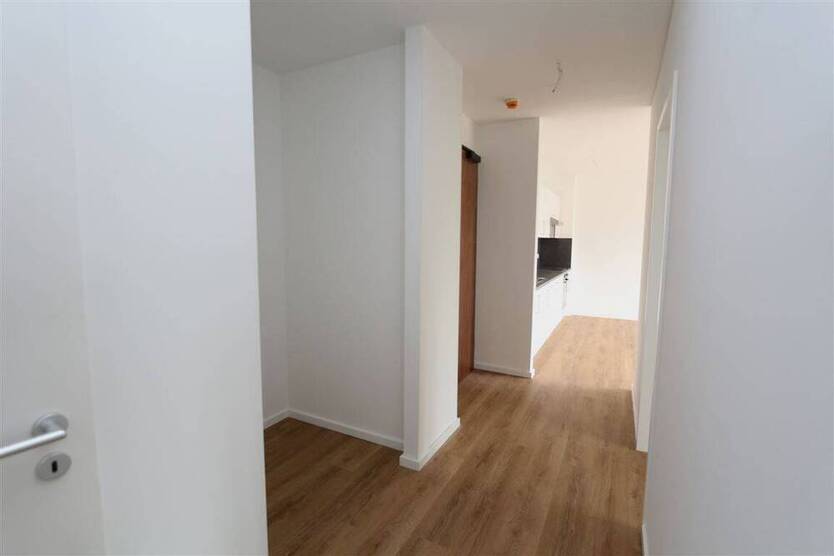 Wohnen im Neubau - Schöne 4-Zimmer-Wohnung mit großem Balkon