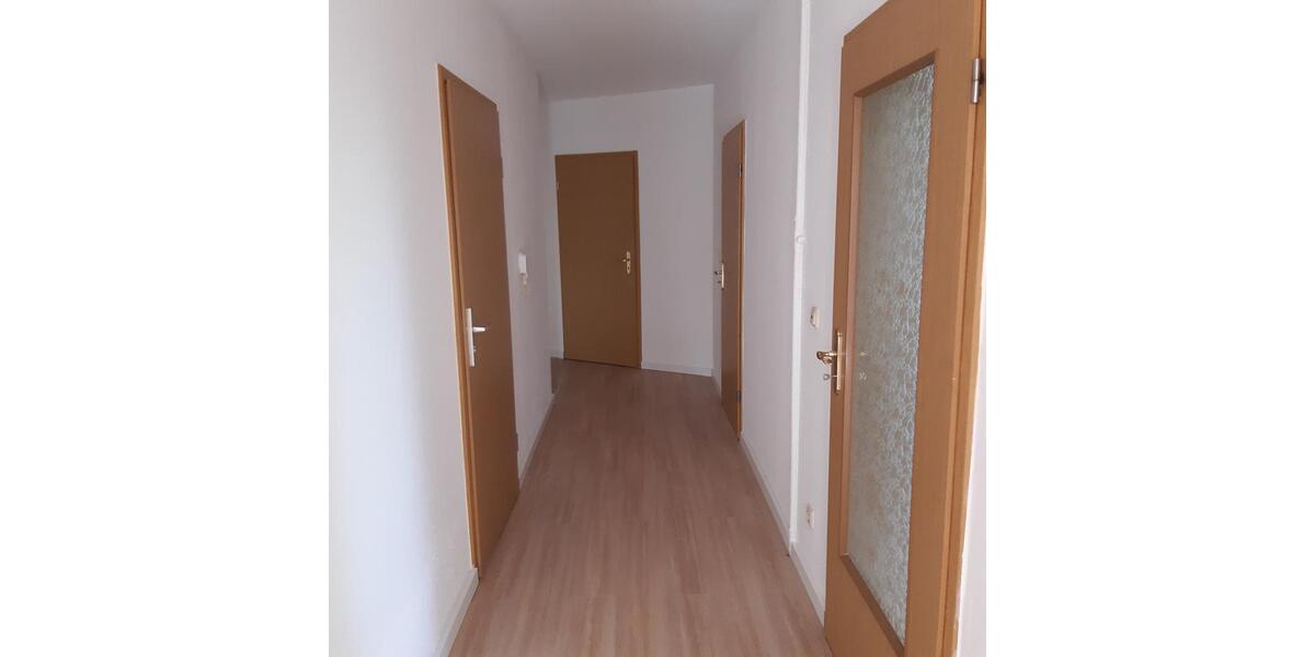 Erdgeschoßwohnung Plauen Bahnhofsvorstadt - 4 Zimmer, 110 m&sup2;, 605&euro; | Angebot:26533102