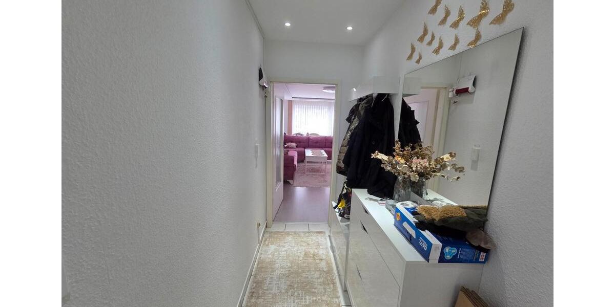 Dachgeschoßwohnung Lollar - 3 Zimmer, 77 m&sup2;, 800&euro; | Angebot:26268503