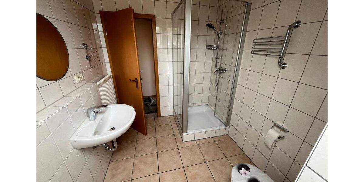 Dachgeschoßwohnung Nieste - 3 Zimmer, 62 m&sup2;, 850&euro; | Angebot:26565349