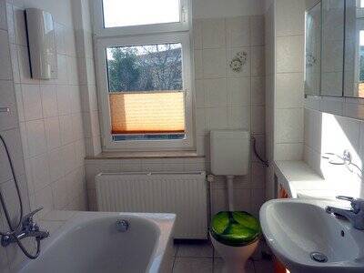 Etagenwohnung Weißenfels Neustadt - 4 Zimmer, 100 m&sup2;, 550&euro; | Angebot:25834596