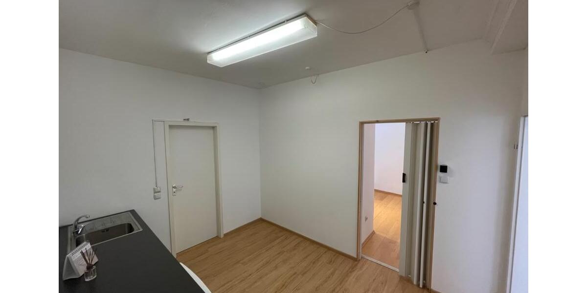 Gewerbeobjekt Weiden in der Oberpfalz - 1.250&euro; | Angebot:26448276