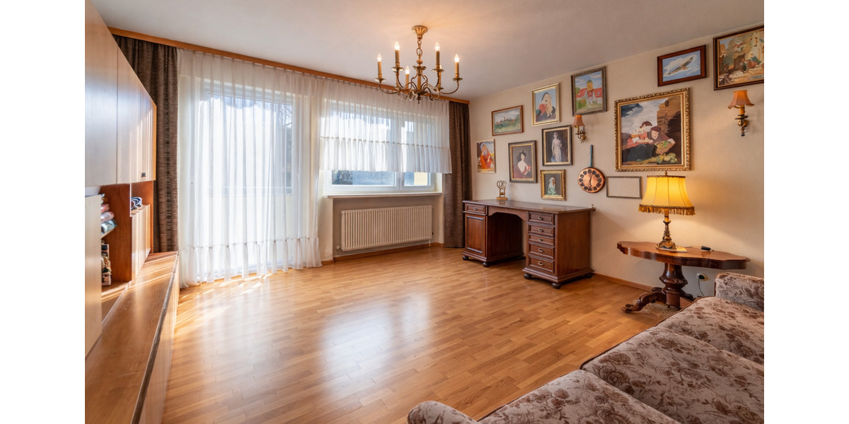 Etagenwohnung Bad Dürrheim - 3.5 Zimmer, 106 m&sup2;, 950&euro; | Angebot:25332665