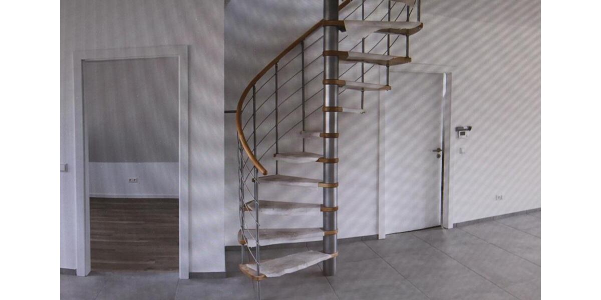 Dachgeschoßwohnung Villingen-Schwenningen Schwenningen - 4.5 Zimmer, 107 m&sup2;, 1.200&euro; | Angebot:26384373