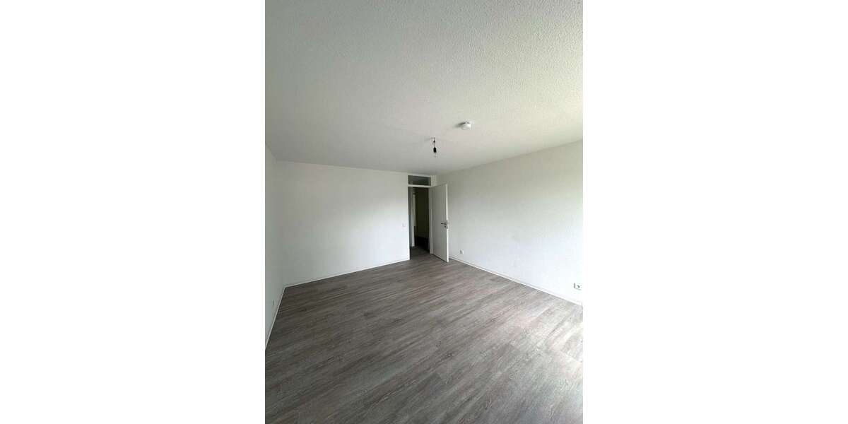 ++ Frisch Sanierte 2-Raumwohnung im blauen Wunder++ 2 zimmer