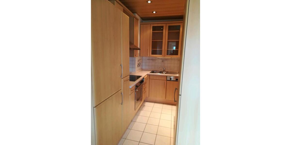 Dachgeschoßwohnung Gilching - 1 Zimmer, 83 m&sup2;, 1.650&euro; | Angebot:24763461