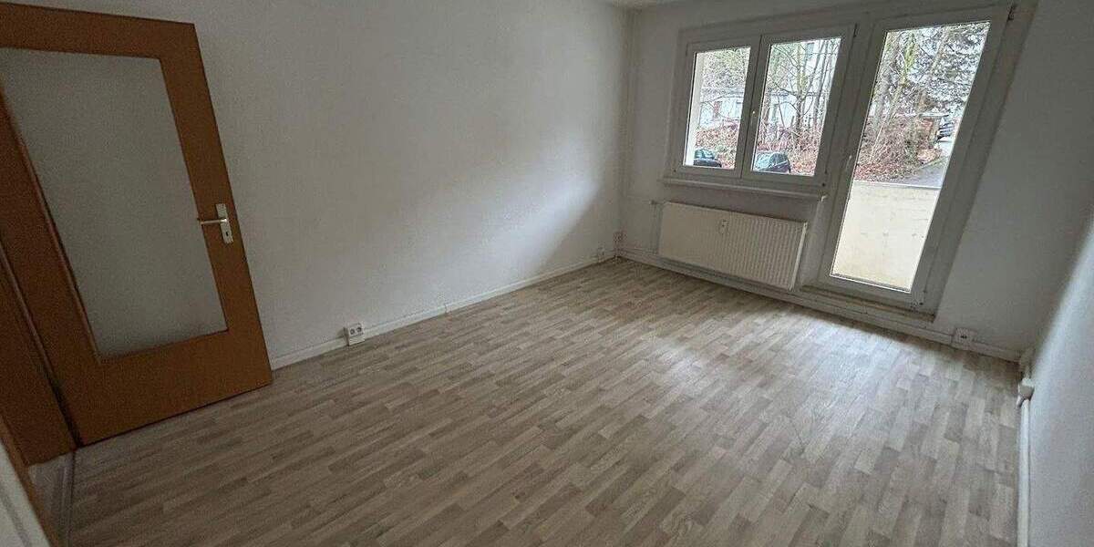 Etagenwohnung Aschersleben - 3 Zimmer, 53 m&sup2;, 311&euro; | Angebot:25779250