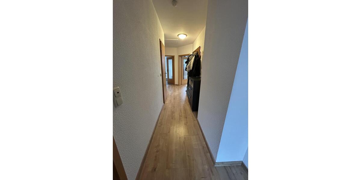 Dachgeschoßwohnung Hannover Herrenhausen-Stöcken - 3 Zimmer, 84 m&sup2;, 880&euro; | Angebot:24890343