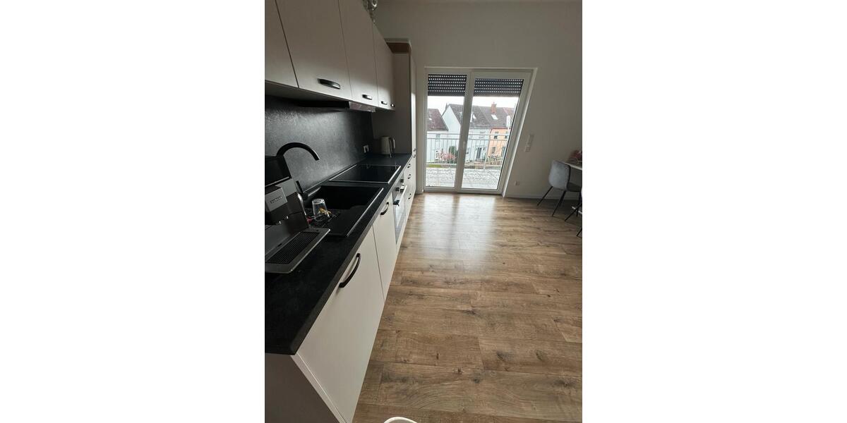 Dachgeschoßwohnung Ingolstadt Nordost - 2 Zimmer, 72 m&sup2;, 1.330&euro; | Angebot:25919196