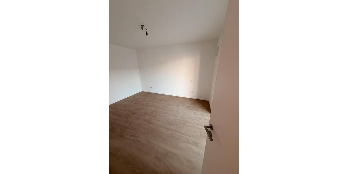 Doppelhaushälfte Burgau - 5 Zimmer, 135 m&sup2;, 1.490&euro; | Angebot:26383338