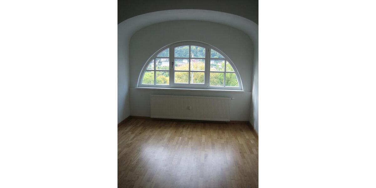 Etagenwohnung Riedenburg - 4 Zimmer, 150 m&sup2;, 1.125&euro; | Angebot:26557005