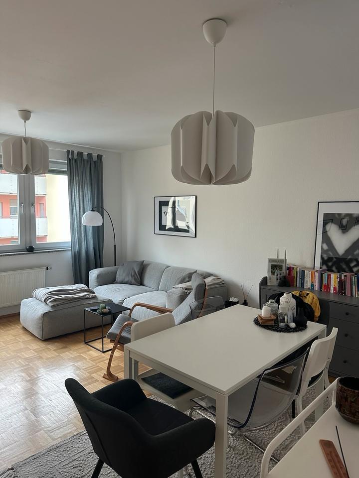 Möblierte 2-Zimmer-Wohnung März-Oktober Köln Deutz zimmer