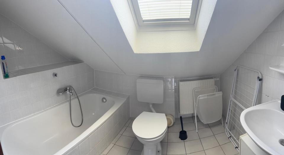 2,5 Dachgeschosswohnung 2 zimmer