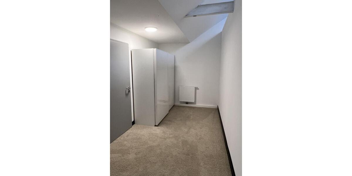 Wohnen auf Zeit Backnang - 3 Zimmer, 180 m&sup2;, 2.770&euro; | Angebot:26210791