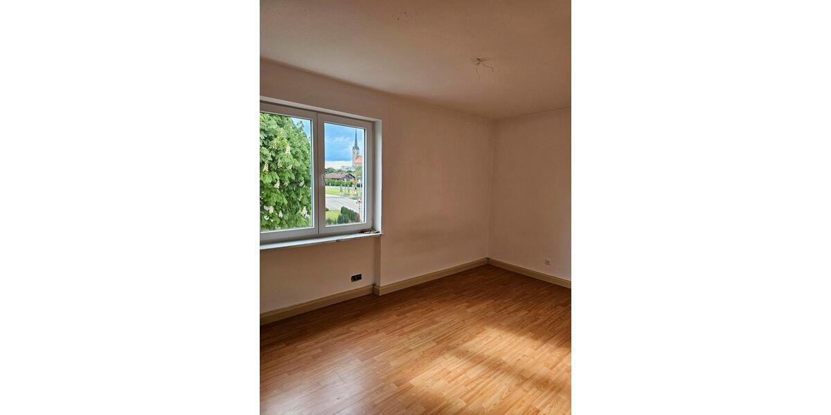 Etagenwohnung Traunreut St. Georgen - 4 Zimmer, 100 m&sup2;, 1.400&euro; | Angebot:26670250