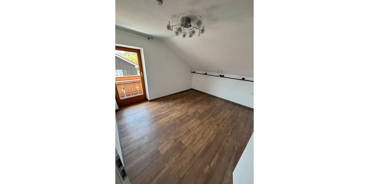 Dachgeschoßwohnung Oy-Mittelberg Mittelberg - 3 Zimmer, 88 m&sup2;, 1.400&euro; | Angebot:26706089