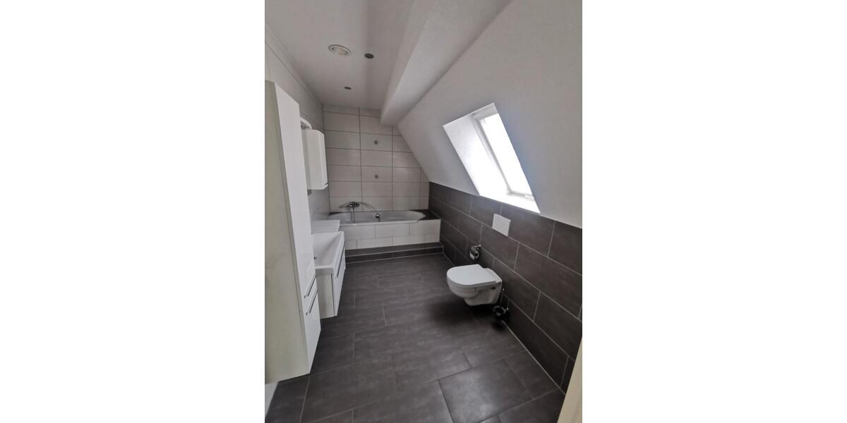 Einfamilienhaus Wertingen - 6 Zimmer, 135 m&sup2;, 1.650&euro; | Angebot:26017015