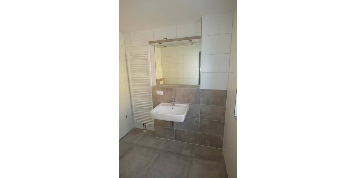 Etagenwohnung Frankfurt am Main Innenstadt - 2 Zimmer, 61 m&sup2;, 1.400&euro; | Angebot:26113075