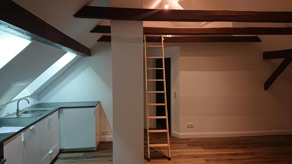 Dachgeschoßwohnung Nordenham - 3 Zimmer, 60 m&sup2;, 750&euro; | Angebot:25840541