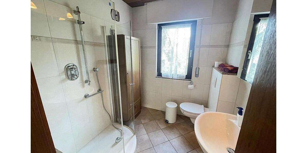 Wohnen auf Zeit Sankt Augustin - 18 Zimmer, 120 m&sup2;, 570&euro; | Angebot:26257903