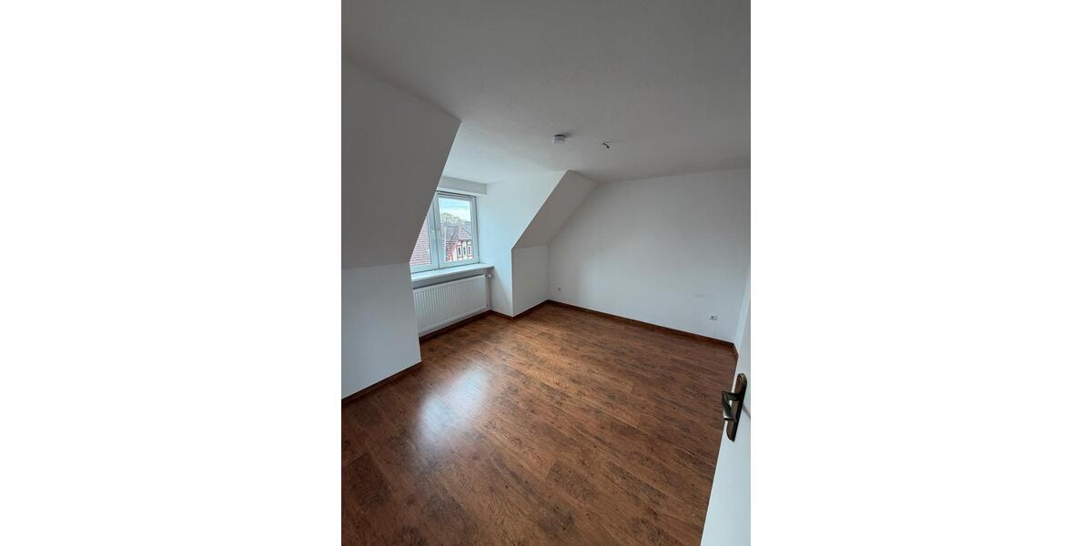Dachgeschoßwohnung Brunsbüttel - 2 Zimmer, 44 m&sup2;, 400&euro; | Angebot:26704864
