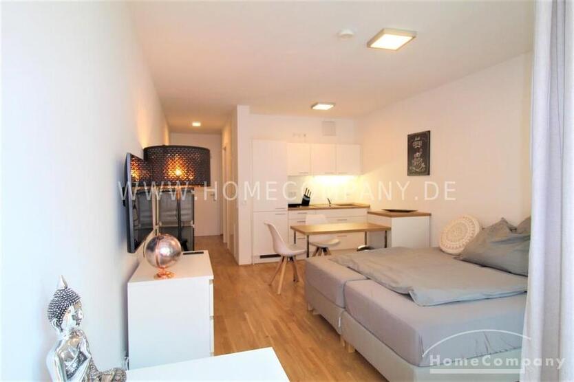 MöbliertFurnished 1-Zimmer Apartment mit Balkon in Dresden-Äußere Neustadt max. 2 Personen zimmer