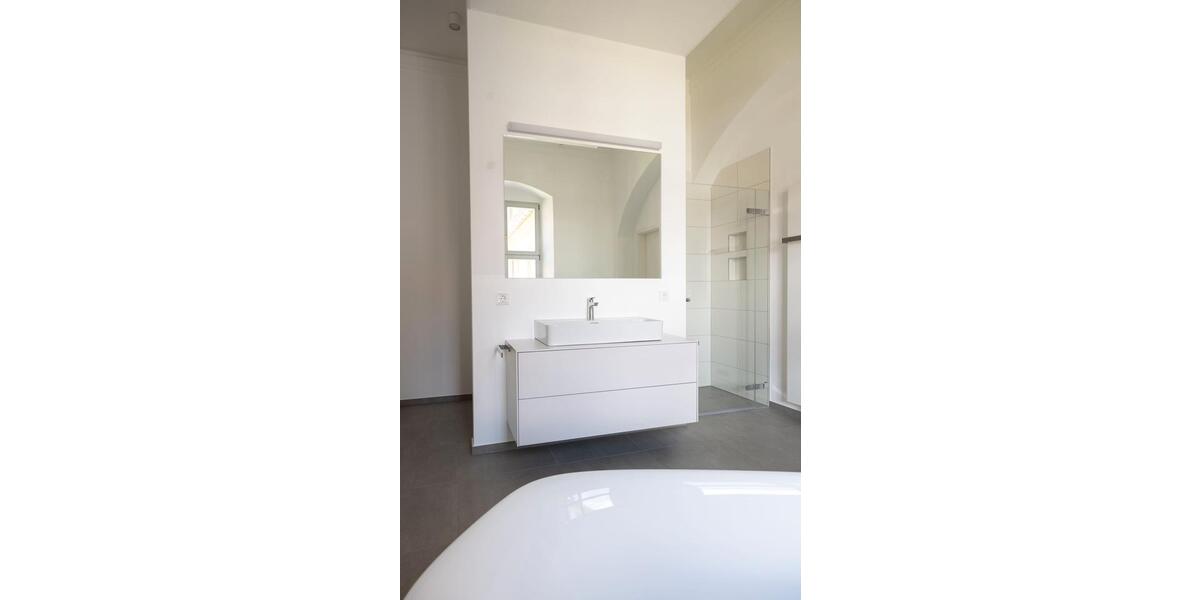 Etagenwohnung Bamberg Am Bruderwald - 3 Zimmer, 283 m&sup2;, 3.990&euro; | Angebot:23433702