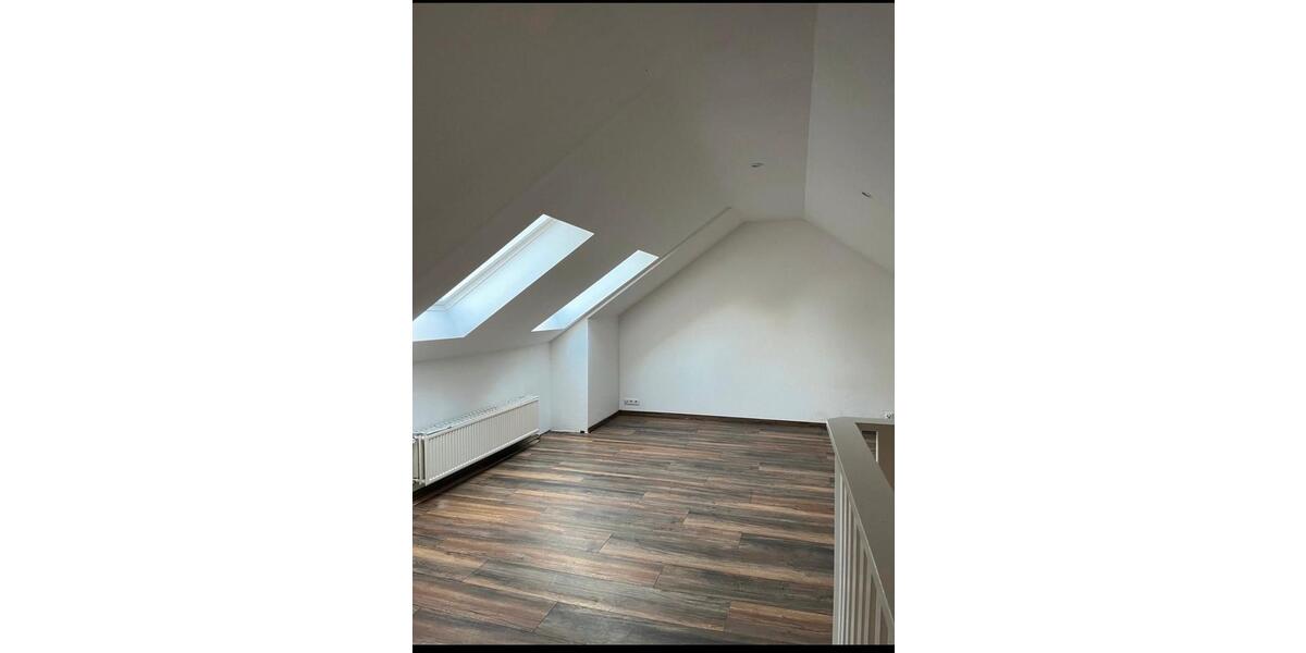 Maisonettenwohnung Bordesholm - 6.5 Zimmer, 160 m&sup2;, 1.600&euro; | Angebot:26503262