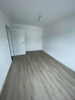 Reihenhaus Bad Schwalbach - 7 Zimmer, 180 m&sup2;, 1.800&euro; | Angebot:26226423