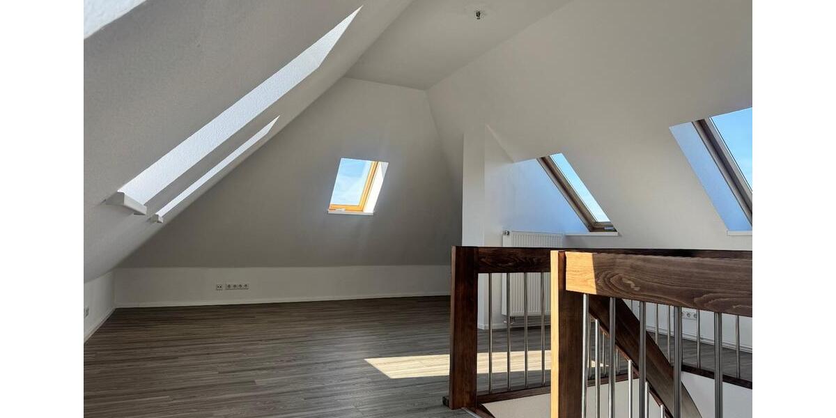 Einfamilienhaus Neumünster - 5 Zimmer, 140 m&sup2;, 1.200&euro; | Angebot:25871149