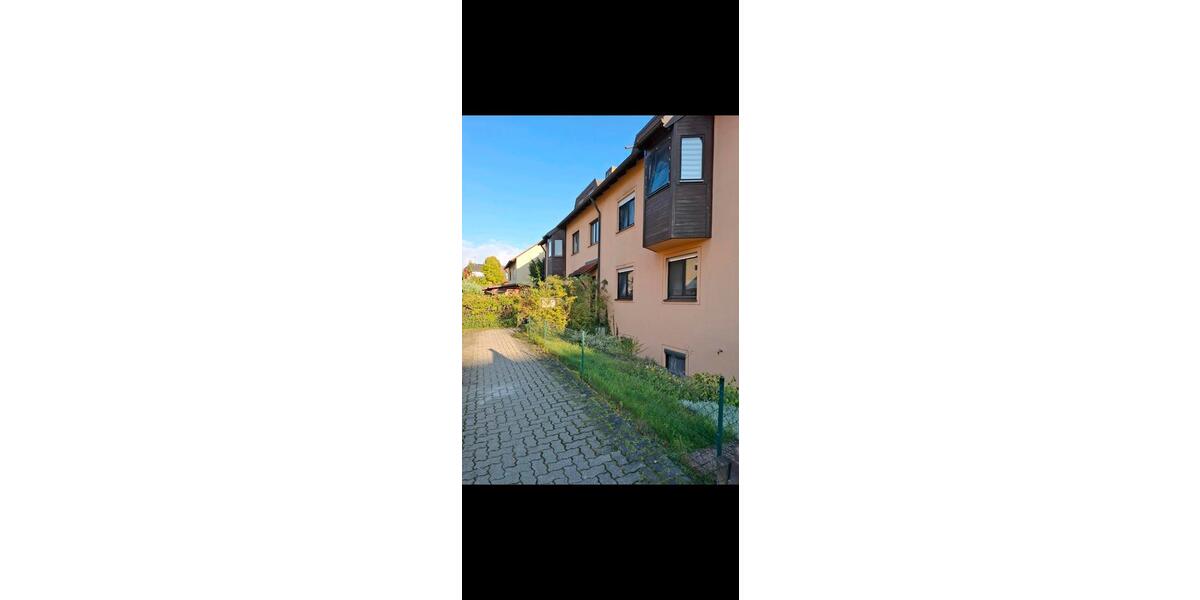 Etagenwohnung Zirndorf - 3 Zimmer, 78 m&sup2;, 980&euro; | Angebot:25261180